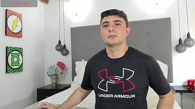 Snapshot of AndrethMuller chatting on 03.16.26 AndrethMuller online show from 03.16.26