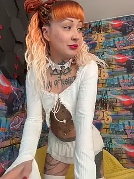 Tattoo  Moon online show from 03.04.26