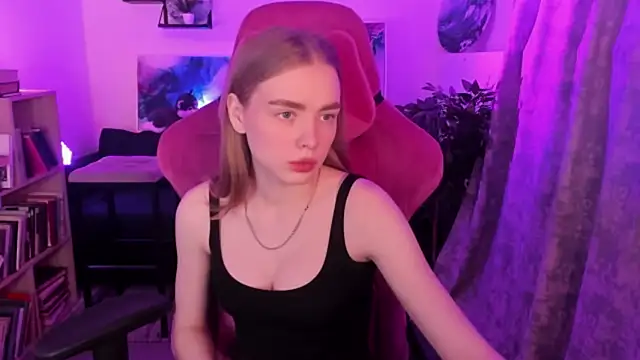 BellaHaadiid online show from 01.11.26