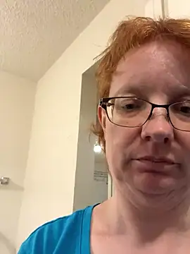 Snapshot of Lenaravenswood chatting on 01.11.26 Lenaravenswood online show from 01.11.26