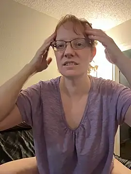 Snapshot of Lenaravenswood chatting on 02.01.26 Lenaravenswood online show from 02.01.26