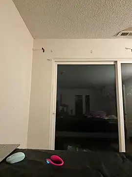 Snapshot of Lenaravenswood chatting on 02.14.26 Lenaravenswood online show from 02.14.26