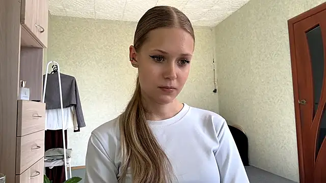 ZaidaSchwarten online show from 03.17.26