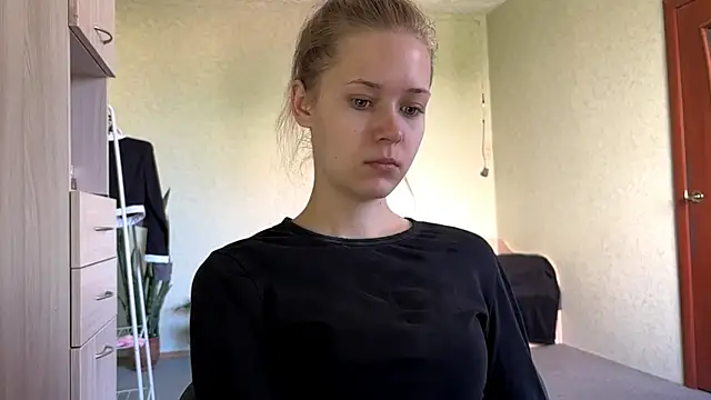 ZaidaSchwarten online show from 06.03.26