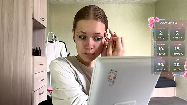 Snapshot of ZaidaSchwarten chatting on 07.11.26 ZaidaSchwarten online show from 07.11.26