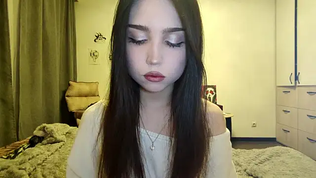 Snapshot of Qwami_Amie chatting on 02.25.26 Qwami Amie online show from 02.25.26