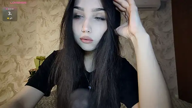 Snapshot of Qwami_Amie chatting on 03.20.26 Qwami Amie online show from 03.20.26