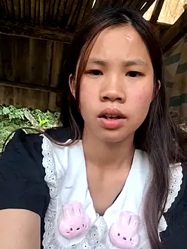 Snapshot of mit0-77 chatting on 04.28.26 mit0-77 online show from 04.28.26