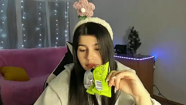 Snapshot of KisaModel chatting on 01.10.26 KisaModel online show from 01.10.26