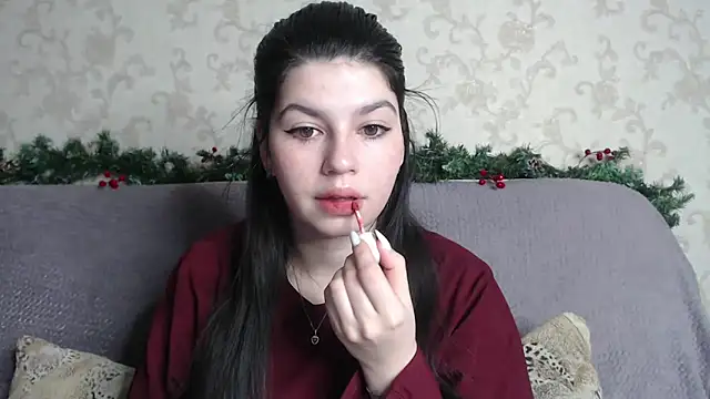 KisaModel online show from 02.02.26