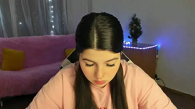 KisaModel online show from 02.11.26