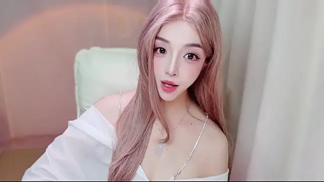 Snapshot of zizi-a chatting on 04.18.26 zizi-a online show from 04.18.26
