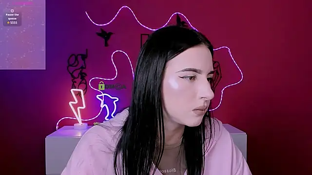 Snapshot of alia_skay chatting on 05.24.26 alia skay online show from 05.24.26