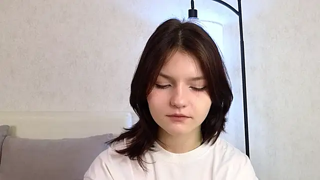 Snapshot of NyraVesperis chatting on 05.08.26 NyraVesperis online show from 05.08.26