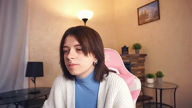 IleanaPishko online show from 12.22.25