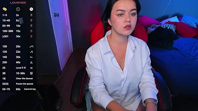 Sofia Fisher online show from 12.19.25