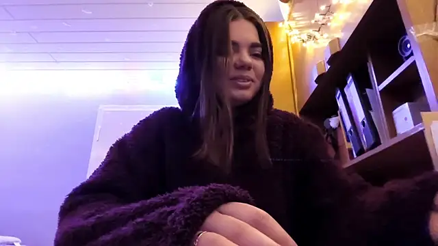 Mona Slearys online show from 12.20.25