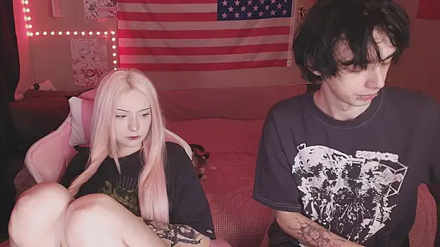 Snapshot of midnight_memories chatting on 02.13.26 midnight memories online show from 02.13.26