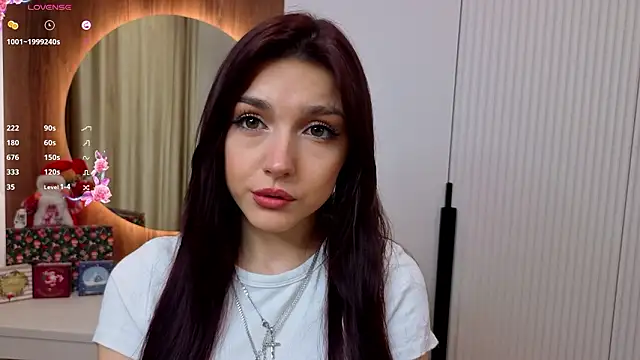 Snapshot of NatishaAlpern chatting on 02.01.26 NatishaAlpern online show from 02.01.26