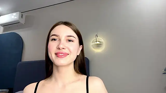 SepiahLune online show from 03.20.26