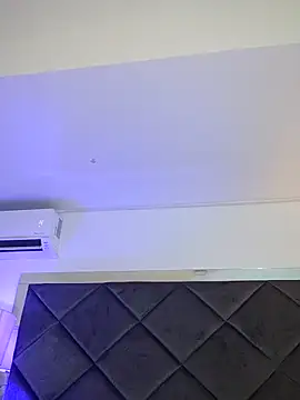 LunaaCurly online show from 02.23.26