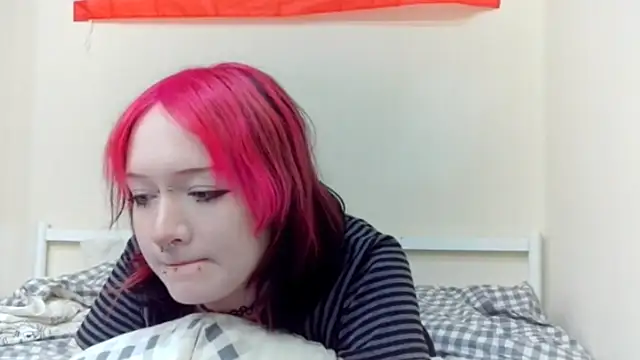 Shine Luna online show from 02.15.26