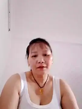 Snapshot of Cako-naka chatting on 02.24.26 Cako-naka online show from 02.24.26