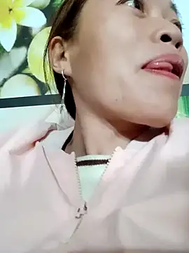 little-effy online show from 12.14.25