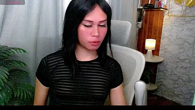 Snapshot of xSweet_Gigi chatting on 06.26.26 xSweet Gigi online show from 06.26.26