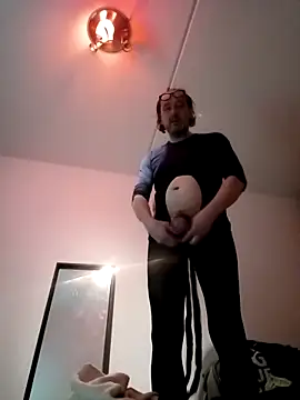 Olivassl22 online show from 04.16.26