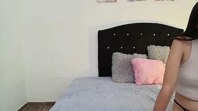 Mimi Glow online show from 02.09.26