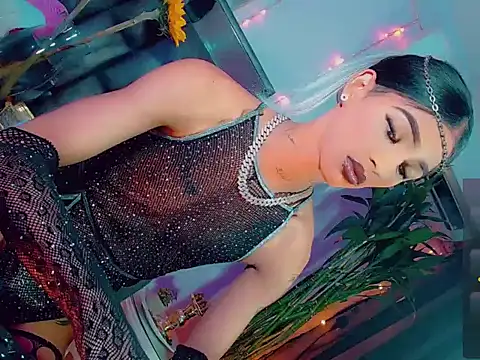 agathaferrer3 online show from 04.18.26