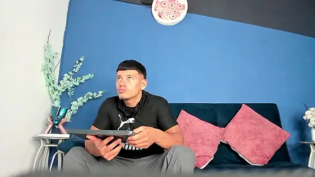 MagnusKnight  online show from 02.20.26