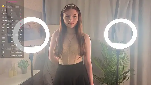 GinnyGowey online show from 12.21.25