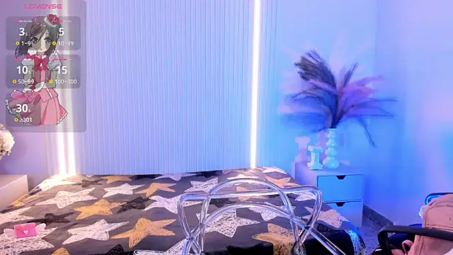 Snapshot of VivianOwen9 chatting on 02.14.26 VivianOwen9 online show from 02.14.26