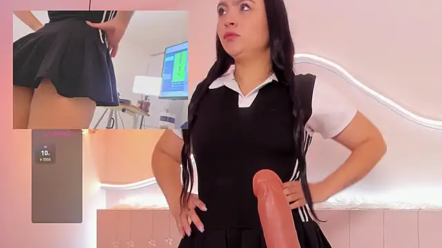 kylie river online show from 12.22.25