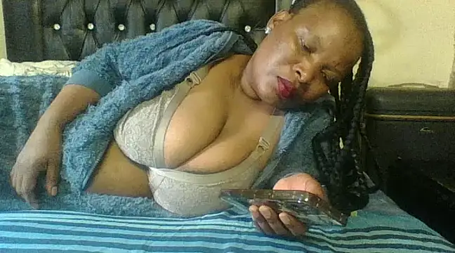 BustyBabyJ online show from 12.22.24