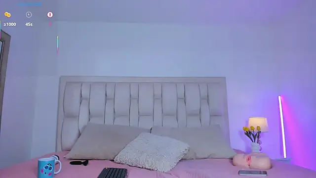 Snapshot of Archie_77 chatting on 02.18.26 Archie 77 online show from 02.18.26