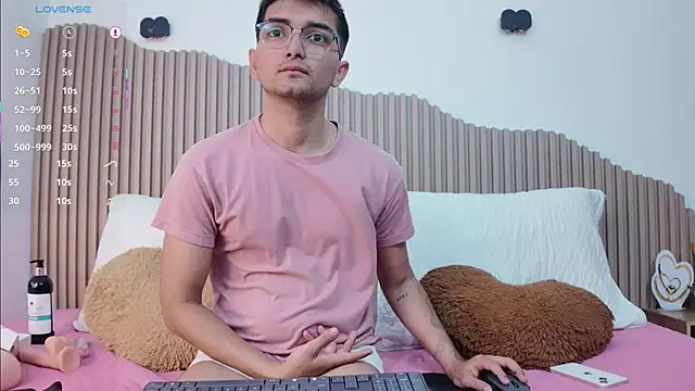 Snapshot of Archie_77 chatting on 02.20.26 Archie 77 online show from 02.20.26