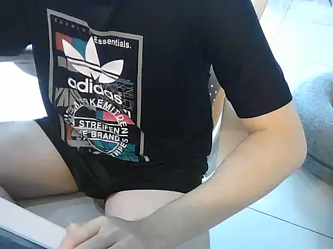 YourBoYyyyyyyy online show from 12.15.25