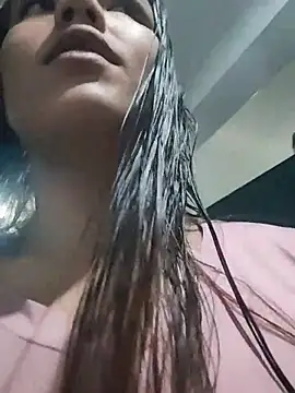 Snapshot of Krolaykate chatting on 12.23.25 Krolaykate online show from 12.23.25