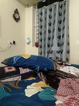 Snapshot of Palkova12 chatting on 12.17.25 Palkova12 online show from 12.17.25