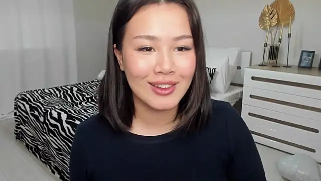 Brunette Charm online show from 03.18.26