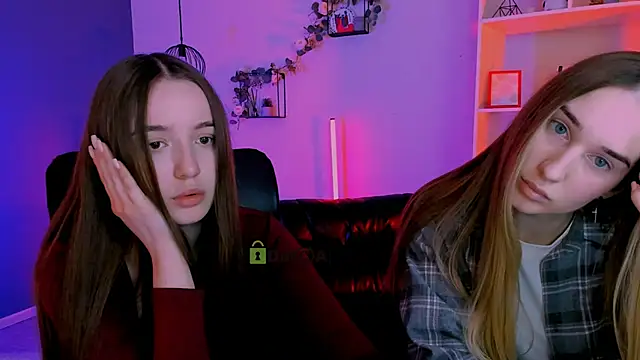 mila firee online show from 04.17.26