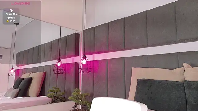 luna blannco online show from 01.08.26