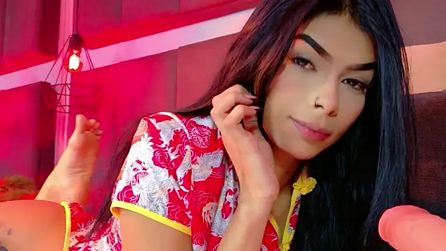 luna blannco online show from 04.10.26