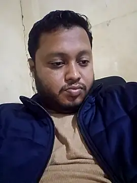 Snapshot of SHARIF12123 chatting on 12.15.25 SHARIF12123 online show from 12.15.25