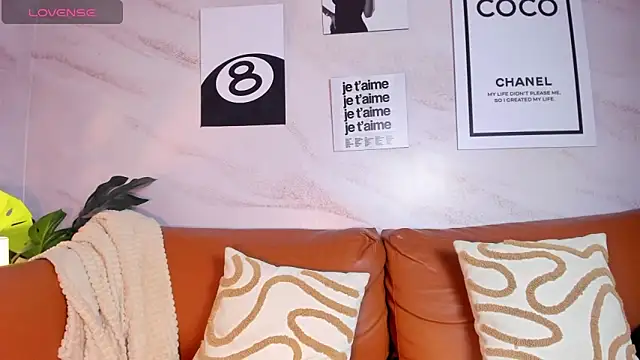 EVANGELIINE 21 online show from 02.22.26