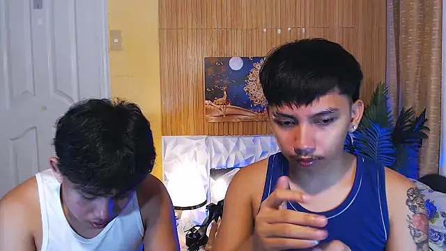 Snapshot of dylan_hardfucker chatting on 12.21.25 dylan hardfucker online show from 12.21.25