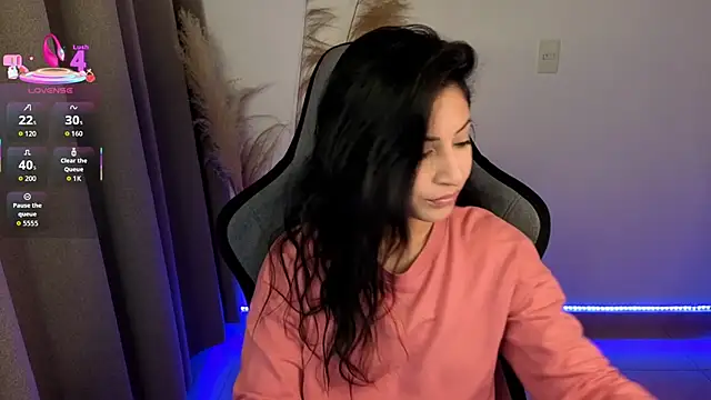 Snapshot of chloebum_ chatting on 05.13.26 chloebum online show from 05.13.26